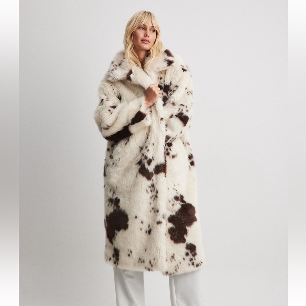 NWT NA-KD Faux Fur Printed Coat